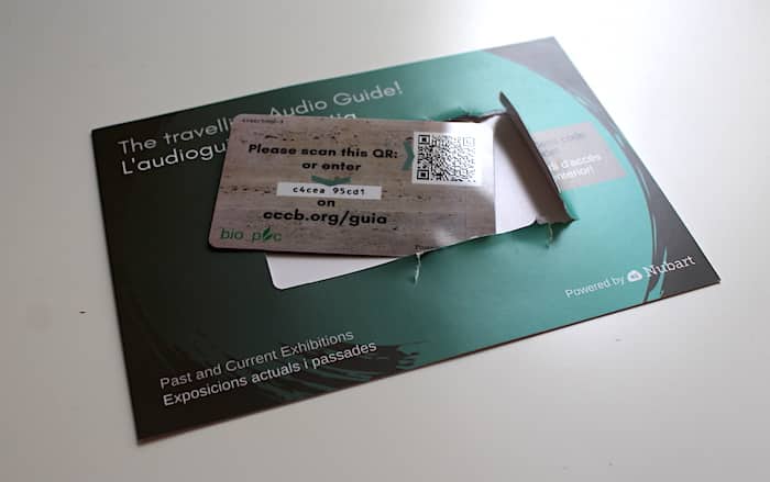 The Nubart postcard-audioguide once opened